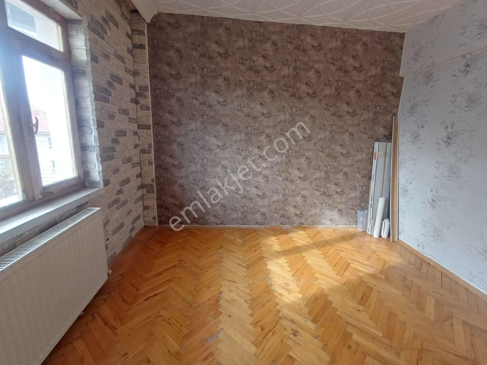 Çaldıran Mah. 520 Sokakta 3+1 Bağımsız Salon Ön Cephe - Görsel 17