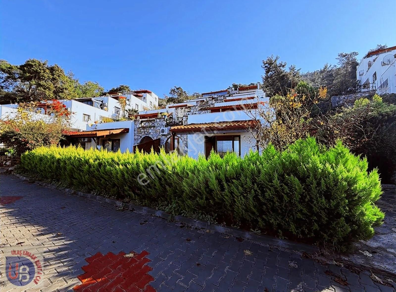 Akbük'te Satılık Bahçeli Tek Kat 2+1 Deniz Manzaları Daire - Görsel 24