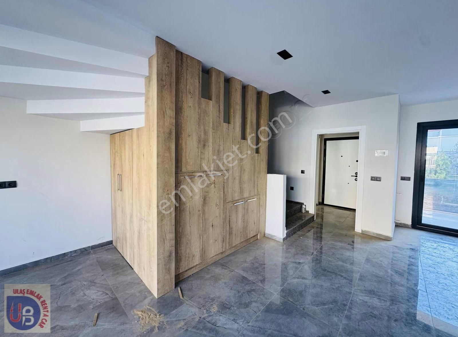 Didim Akbük Merkezde 4+1 Denize Yürüme Mesafesinde Villa - Görsel 12