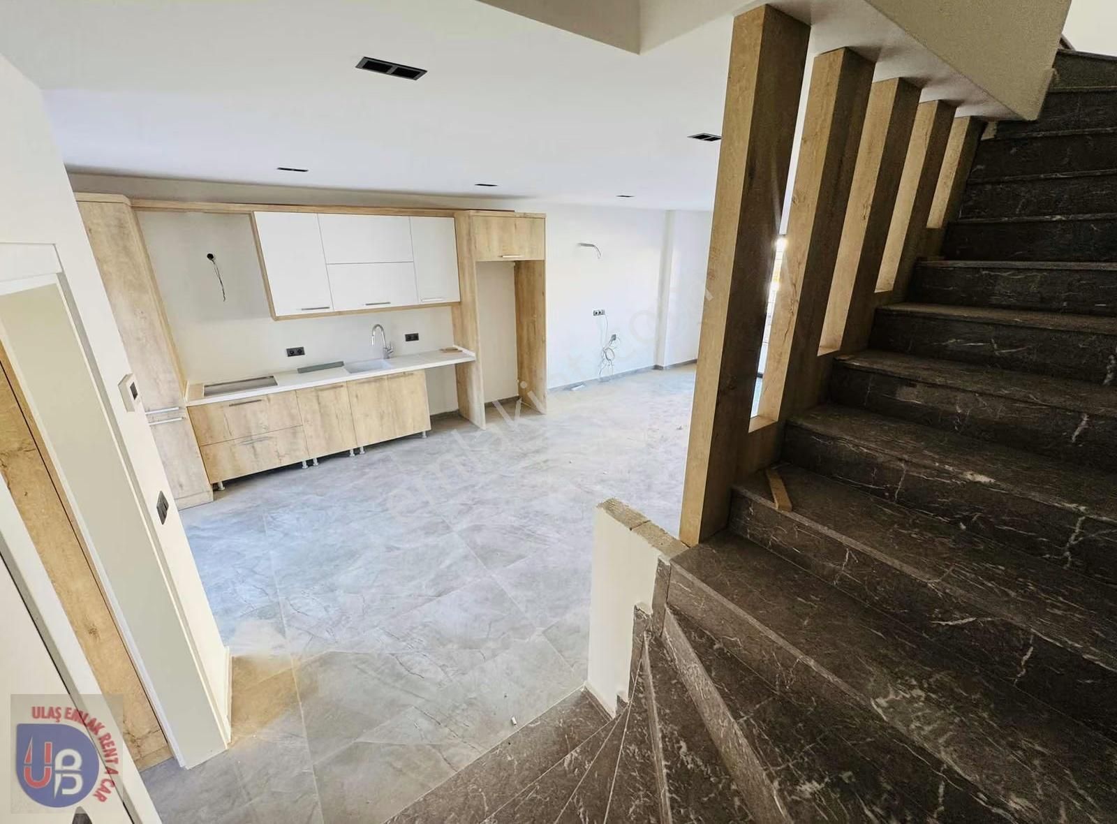 Didim Akbük Merkezde 4+1 Denize Yürüme Mesafesinde Villa - Görsel 13