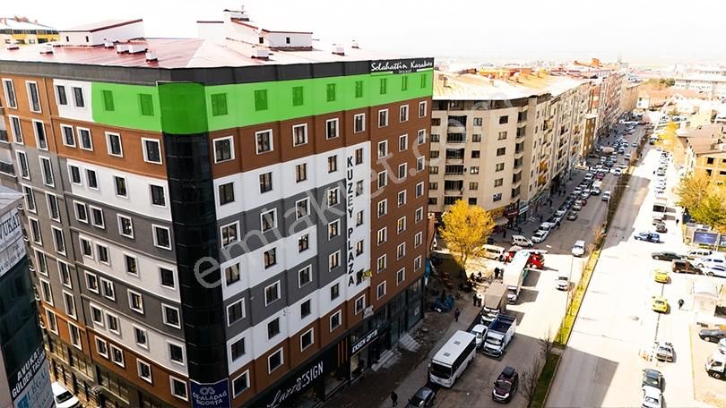 Merkezi Isıtmalı, Asansörlü, Kapalı Otoparklı Sıfır Ofis