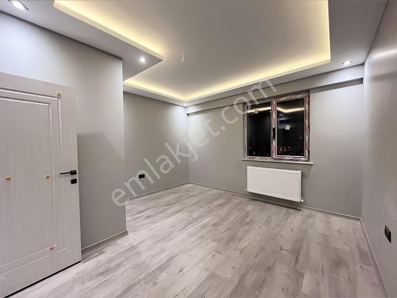 Merkezi Isıtmalı, Asansörlü, Kapalı Otoparklı Sıfır Ofis - Görsel 7