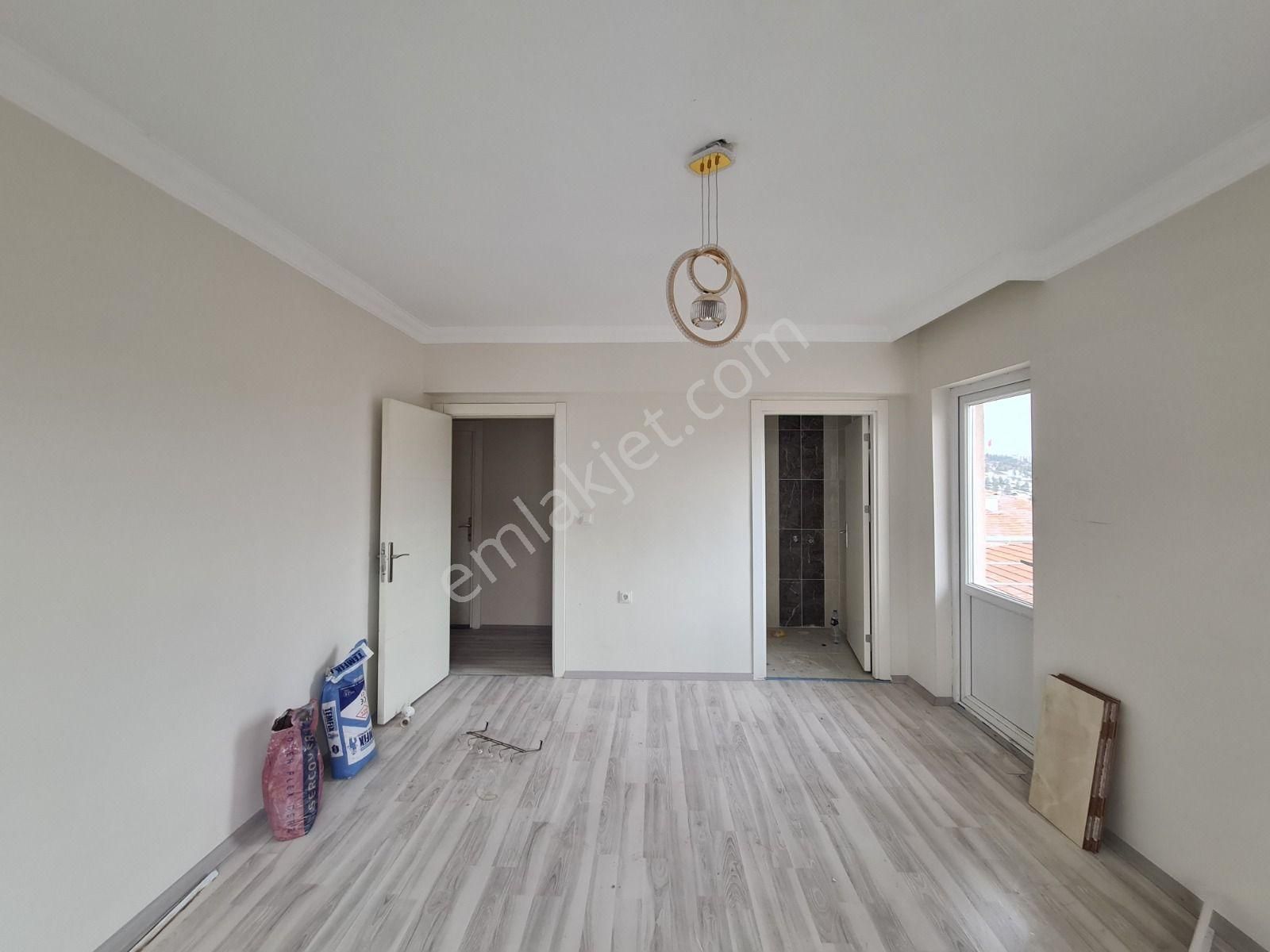 Murat Çobanoğlu Bulvarı Paraleli Emsalsiz Genişlikte Kiralık 3+1 - Görsel 25