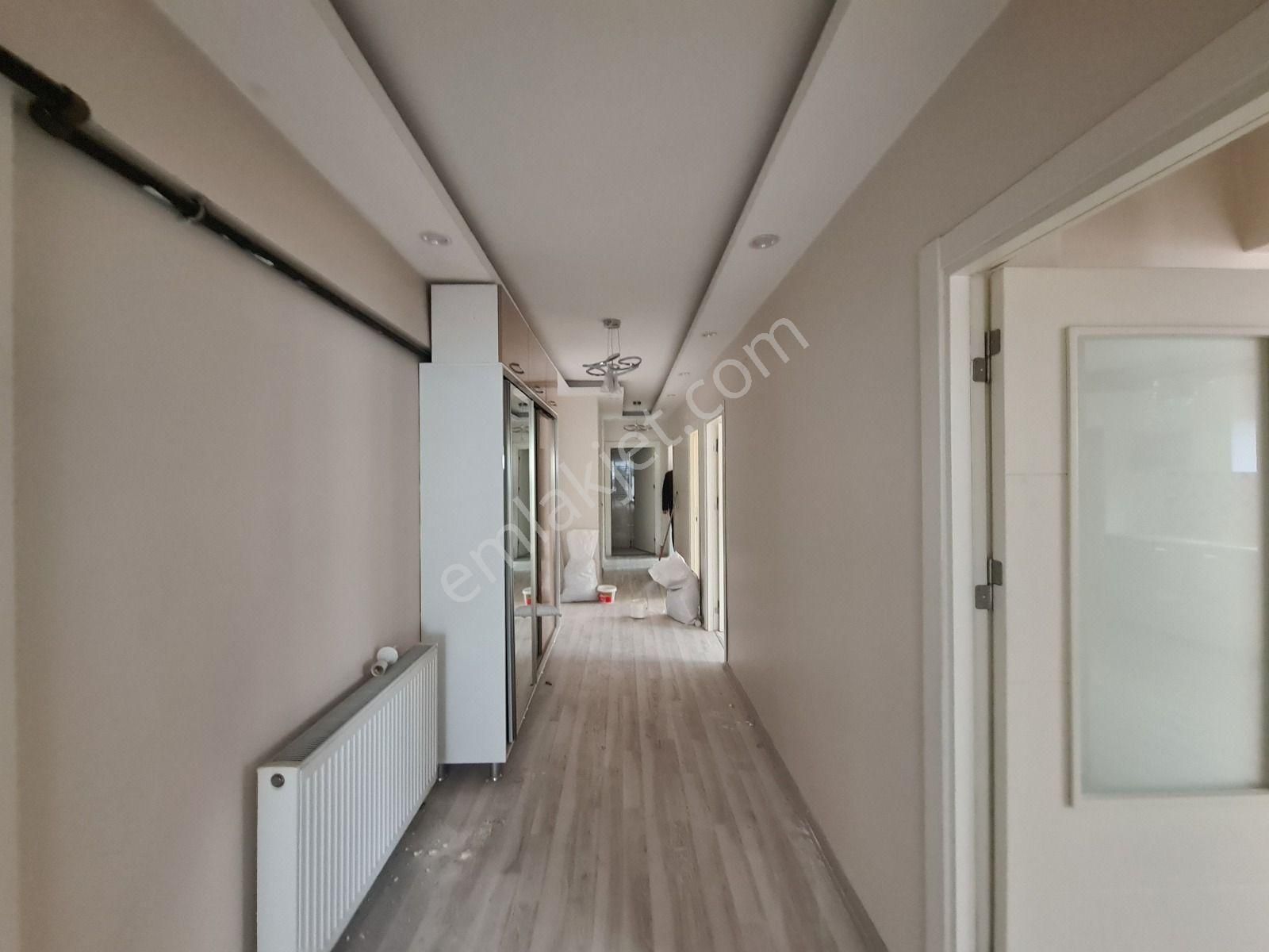 Murat Çobanoğlu Bulvarı Paraleli Emsalsiz Genişlikte Kiralık 3+1 - Görsel 12