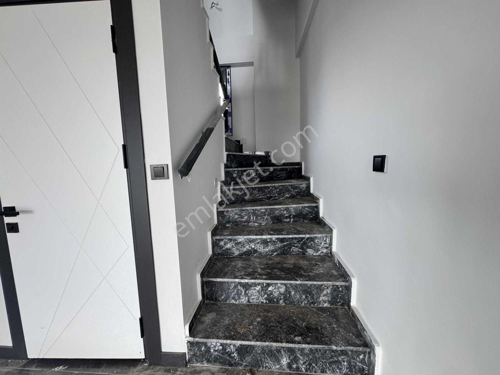 Seferihisar Doğanbey De Satılık 3+1 Villa Denize 700 Metre - Görsel 23