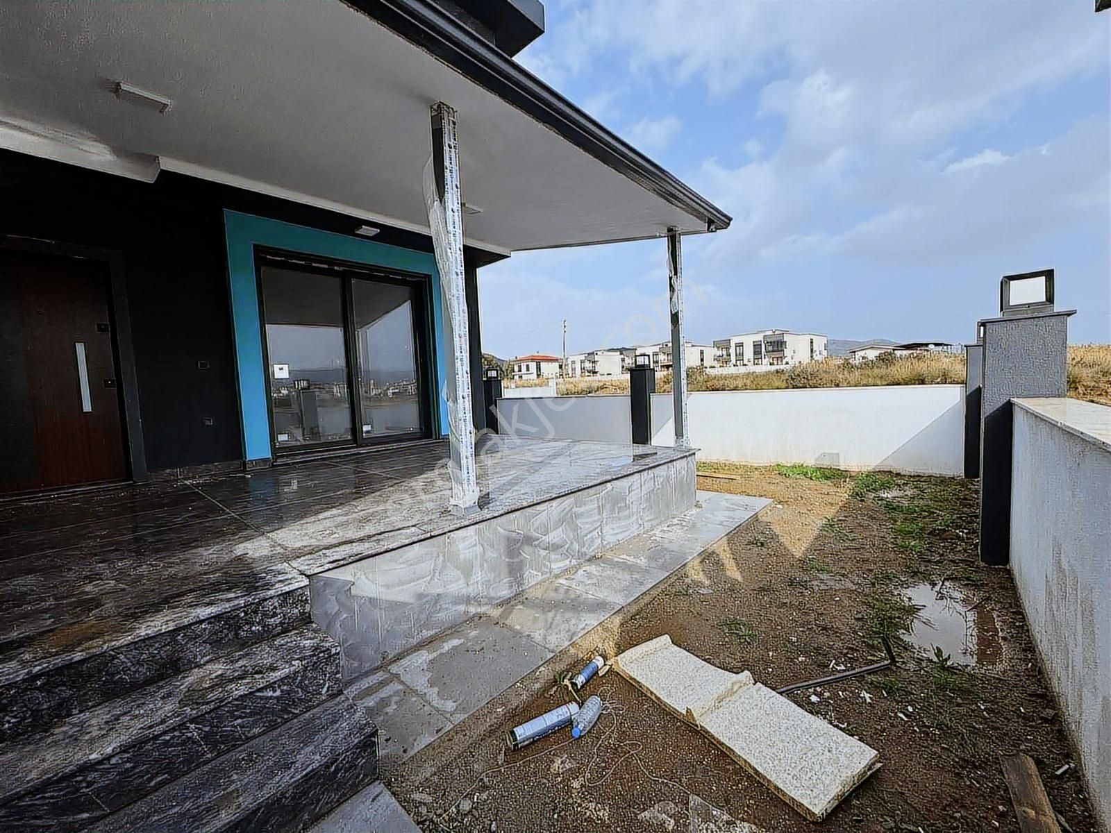 Seferihisar Doğanbey De Satılık 3+1 Villa Denize 700 Metre - Görsel 3