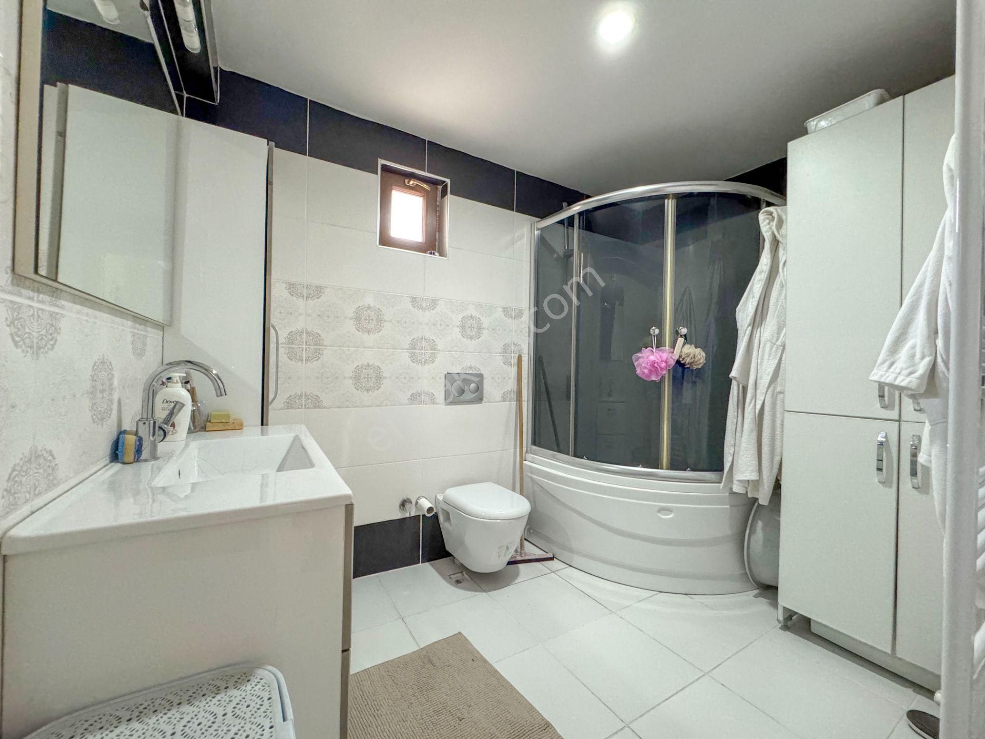 Pursakların En Güzel Yerde!!! Mehmet Zengin'den Bahçeli Villa 3 Kat 5+2 3 Banyo Şık Modern - Görsel 30