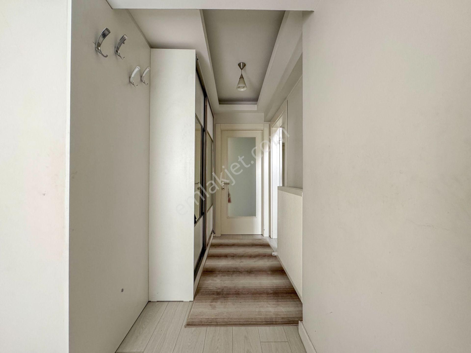 Pursakların En Güzel Yerde!!! Mehmet Zengin'den Bahçeli Villa 3 Kat 5+2 3 Banyo Şık Modern - Görsel 14