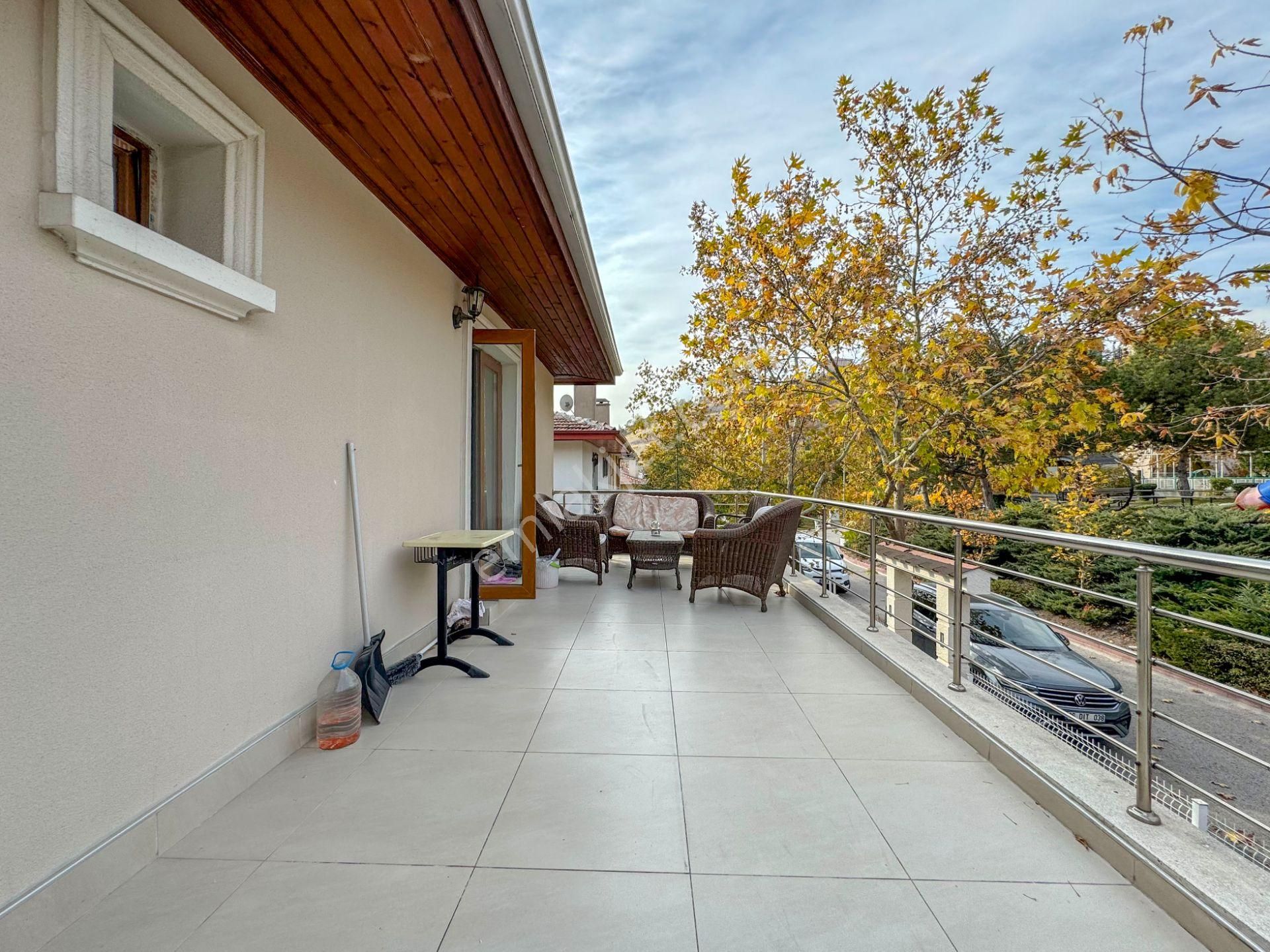 Pursakların En Güzel Yerde!!! Mehmet Zengin'den Bahçeli Villa 3 Kat 5+2 3 Banyo Şık Modern - Görsel 33