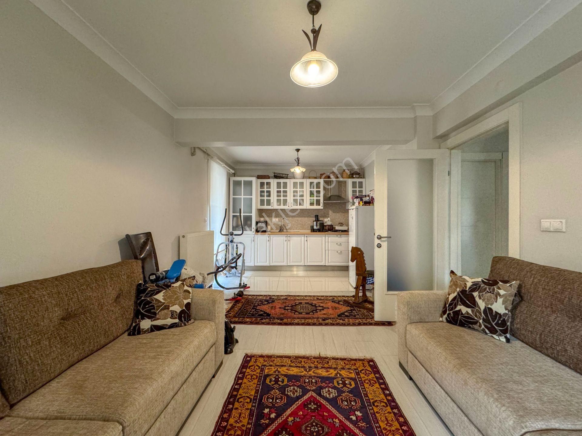 Pursakların En Güzel Yerde!!! Mehmet Zengin'den Bahçeli Villa 3 Kat 5+2 3 Banyo Şık Modern - Görsel 11