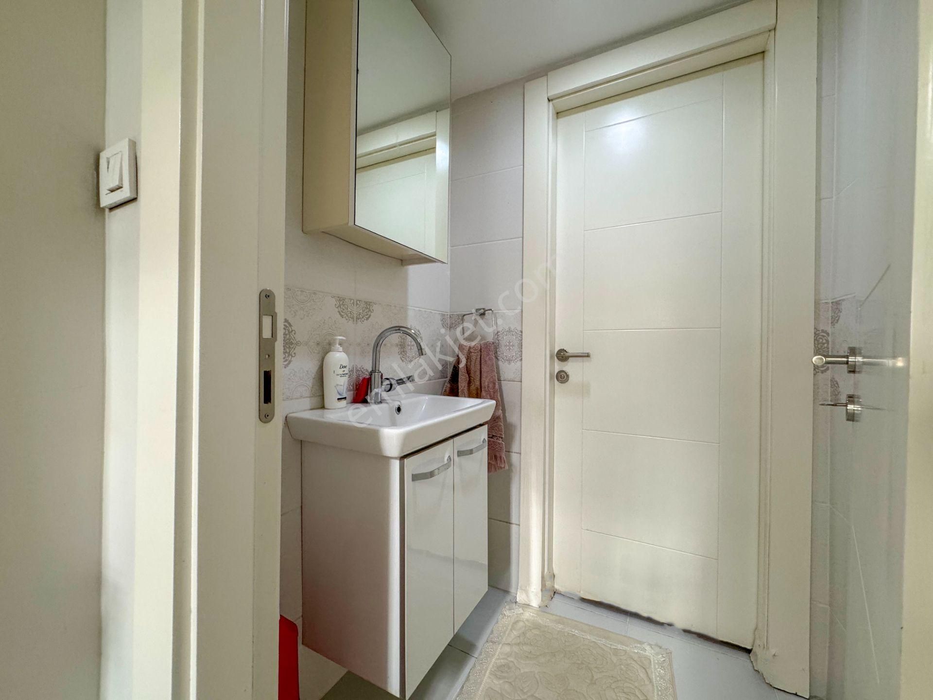 Pursakların En Güzel Yerde!!! Mehmet Zengin'den Bahçeli Villa 3 Kat 5+2 3 Banyo Şık Modern - Görsel 13