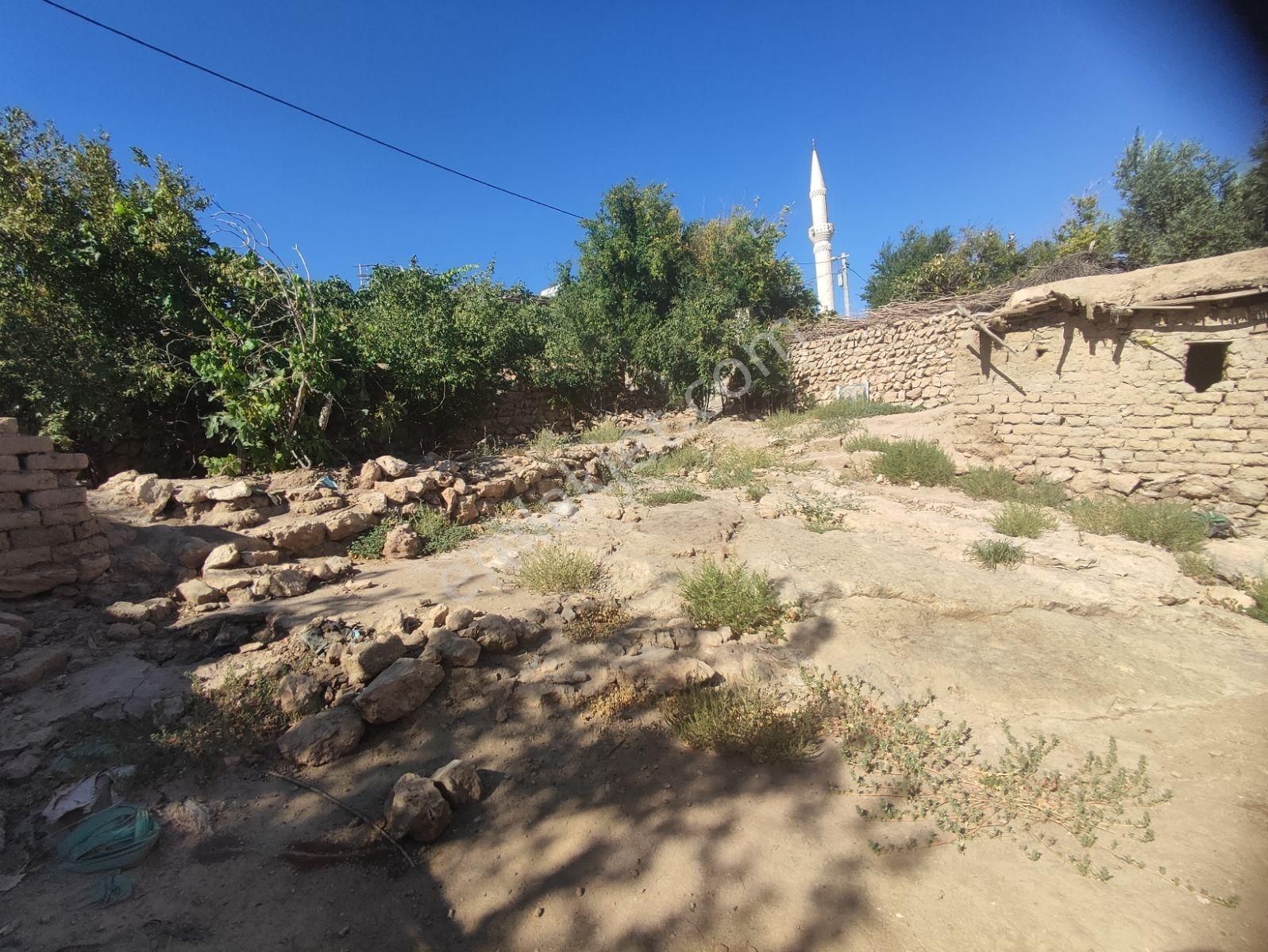 Acar Emlaktan Bahçebaşı Mah 670m2 Arsa İçinde Müstakil Ev