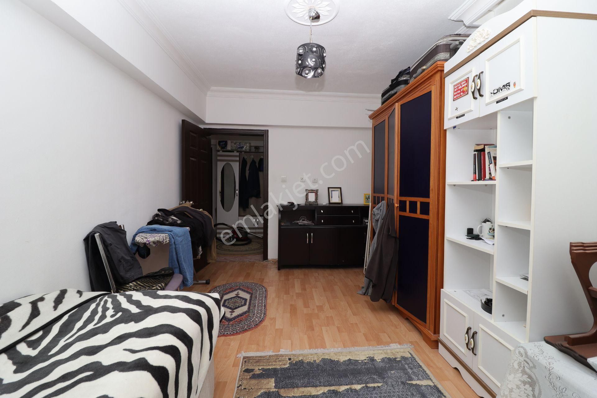 Akif'ten Elvankent Topçu'da Katta Ön Cephe Geniş 2+1 Satılık Daire - Görsel 13