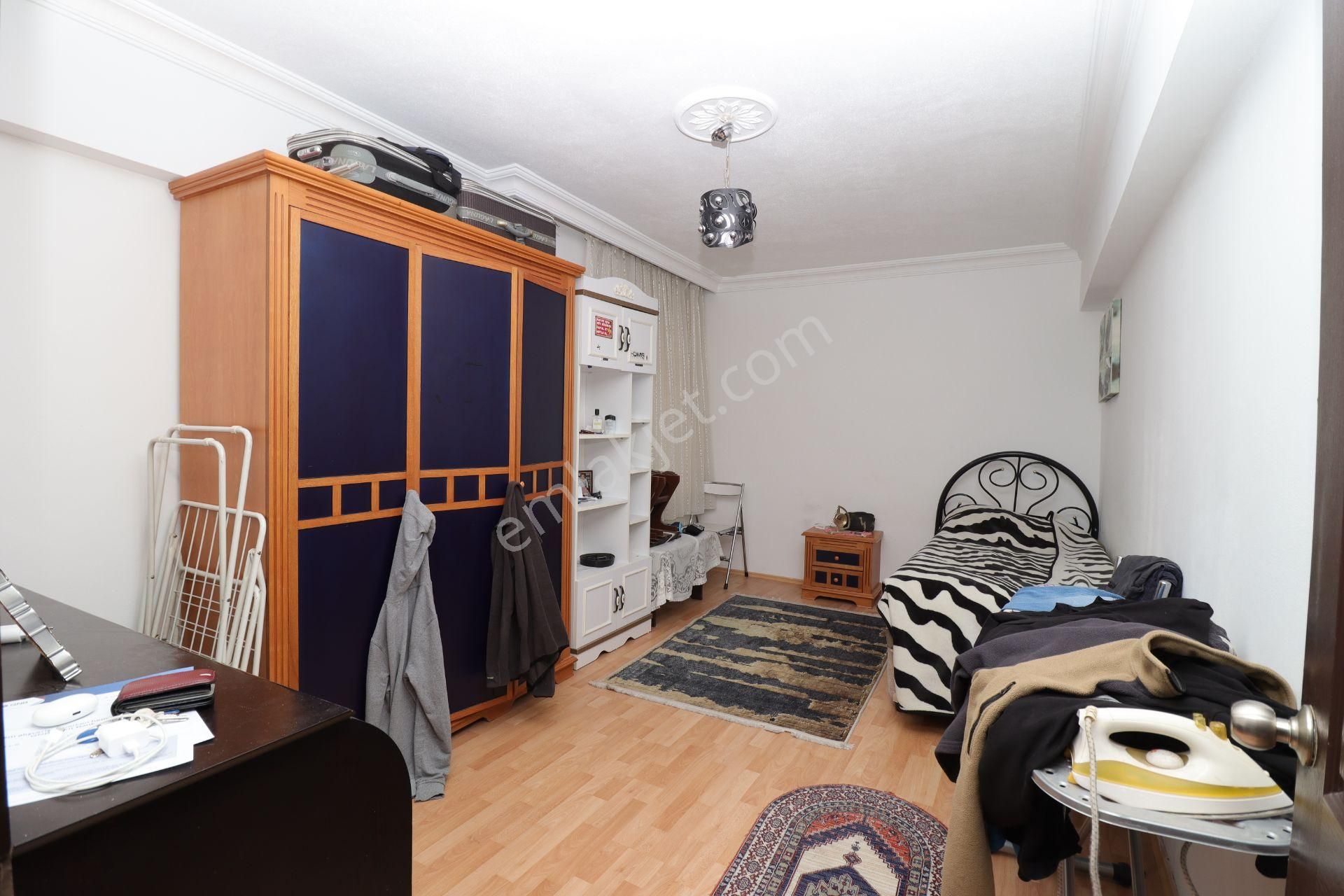 Akif'ten Elvankent Topçu'da Katta Ön Cephe Geniş 2+1 Satılık Daire - Görsel 12