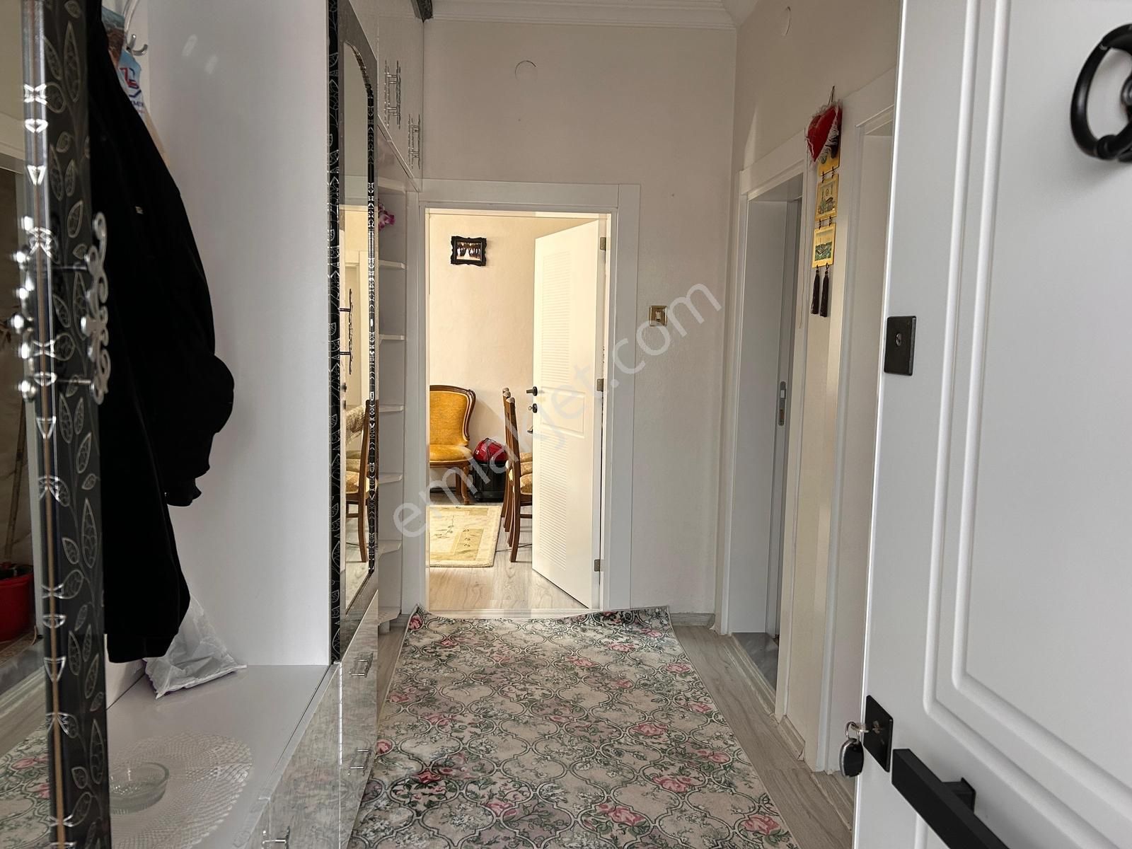 Eskicamide 602m² Çift Yola Cepheli Göl Manzaralı 3 Katlı Ev - Görsel 19
