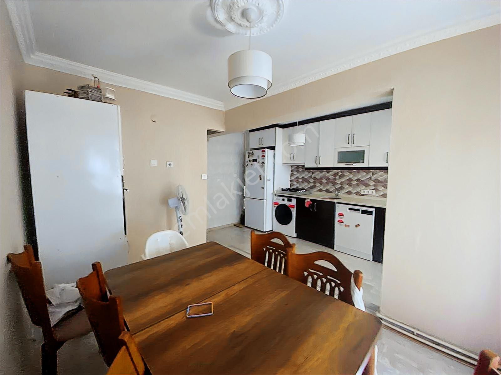 Karabağlar Vatan Mahallesı 'nde Satılık 3+1 Daıre - Görsel 9