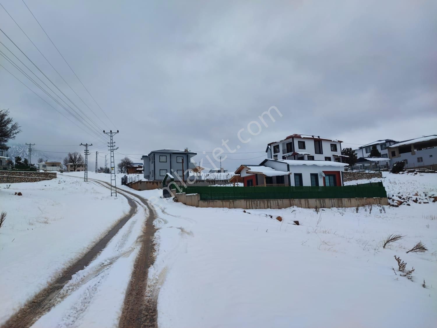 Kar Emlaktan Yenikonacık Bozkırlı Mevkiinde 450 M2 Satılık Arsa - Görsel 4