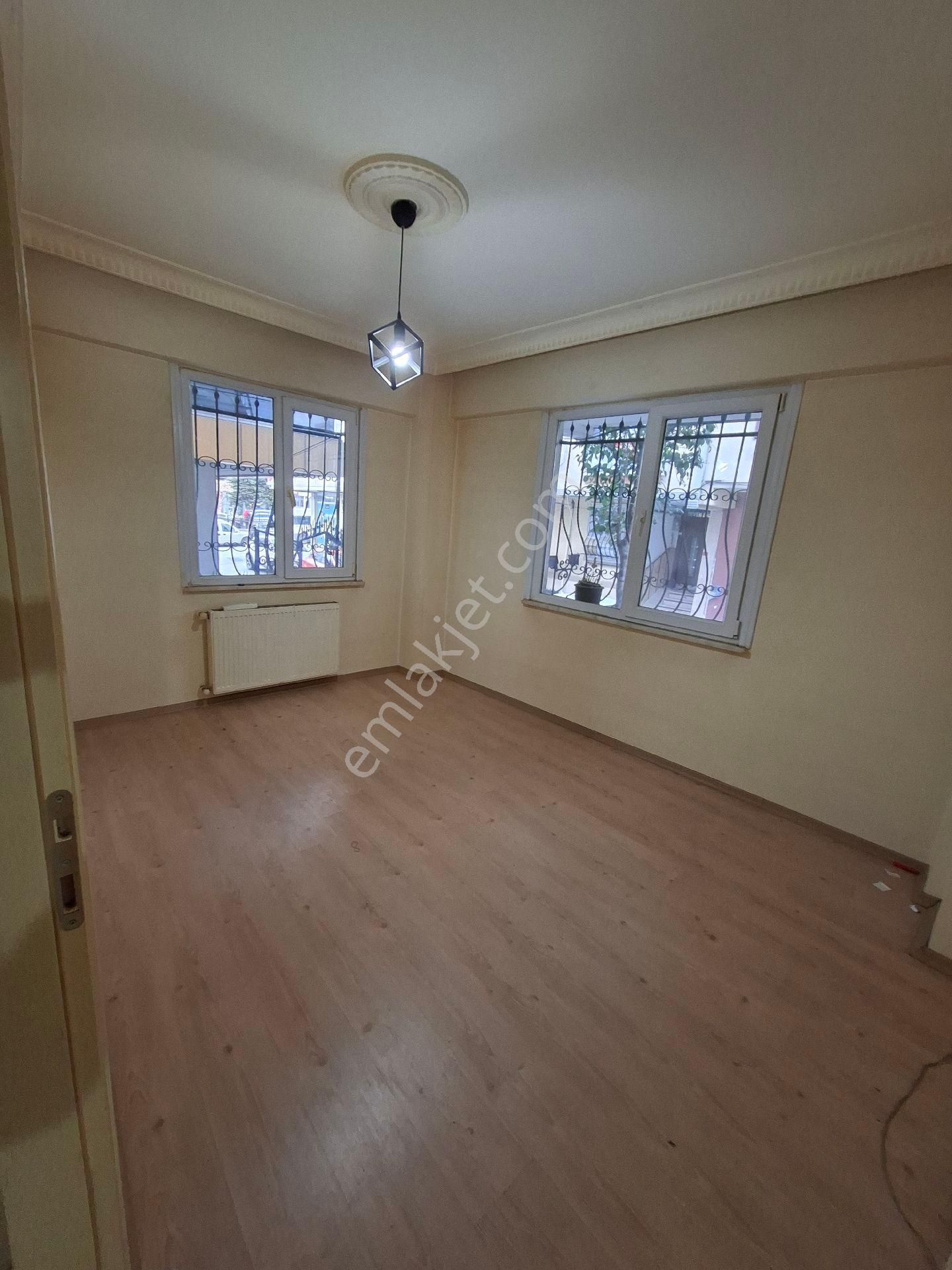 Yenibosna Zafer Mah Kiralık Yüksek Giriş Daire 1+1 - Görsel 2