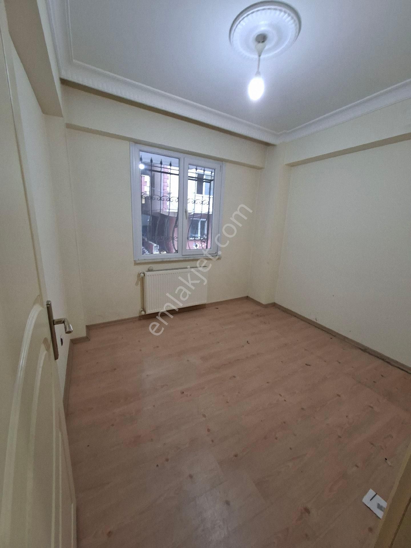 Yenibosna Zafer Mah Kiralık Yüksek Giriş Daire 1+1 - Görsel 3