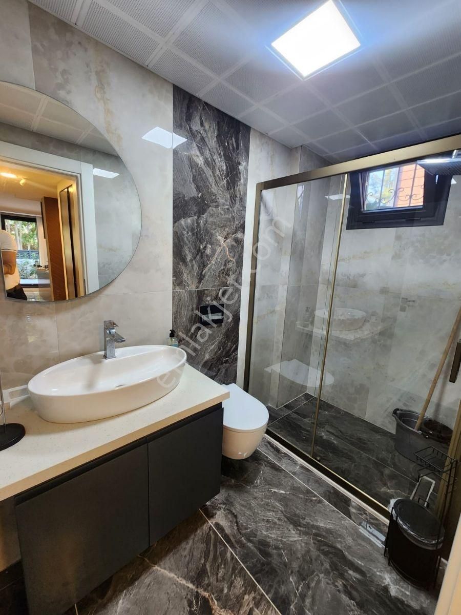 Kuşadası Siteler Plaja 400m Özel Havuzlu 4+1 Satılık Villa - Görsel 29