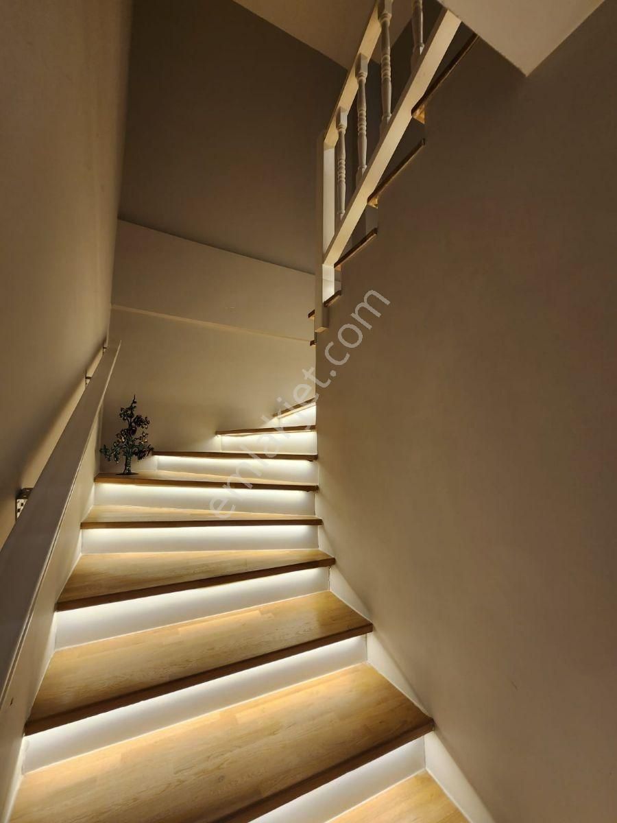 Kuşadası Siteler Plaja 400m Özel Havuzlu 4+1 Satılık Villa - Görsel 18