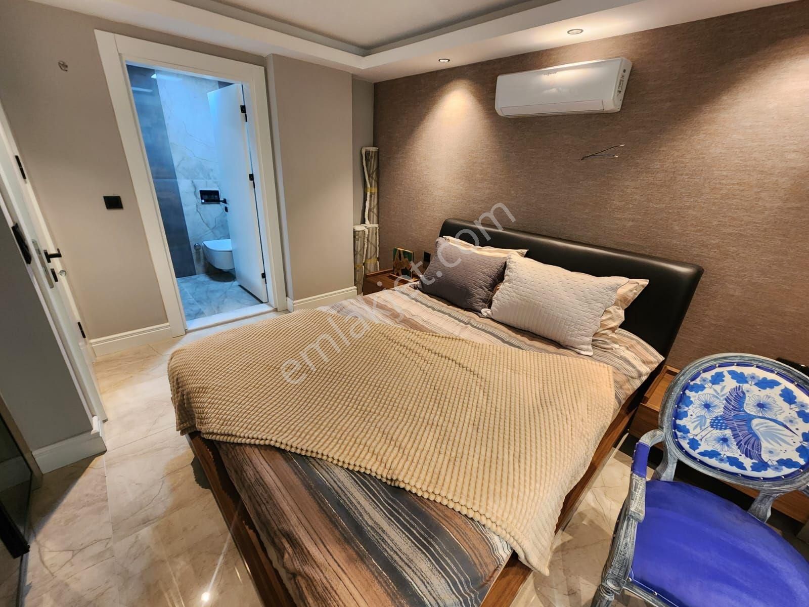 Kuşadası Siteler Plaja 400m Özel Havuzlu 4+1 Satılık Villa - Görsel 17