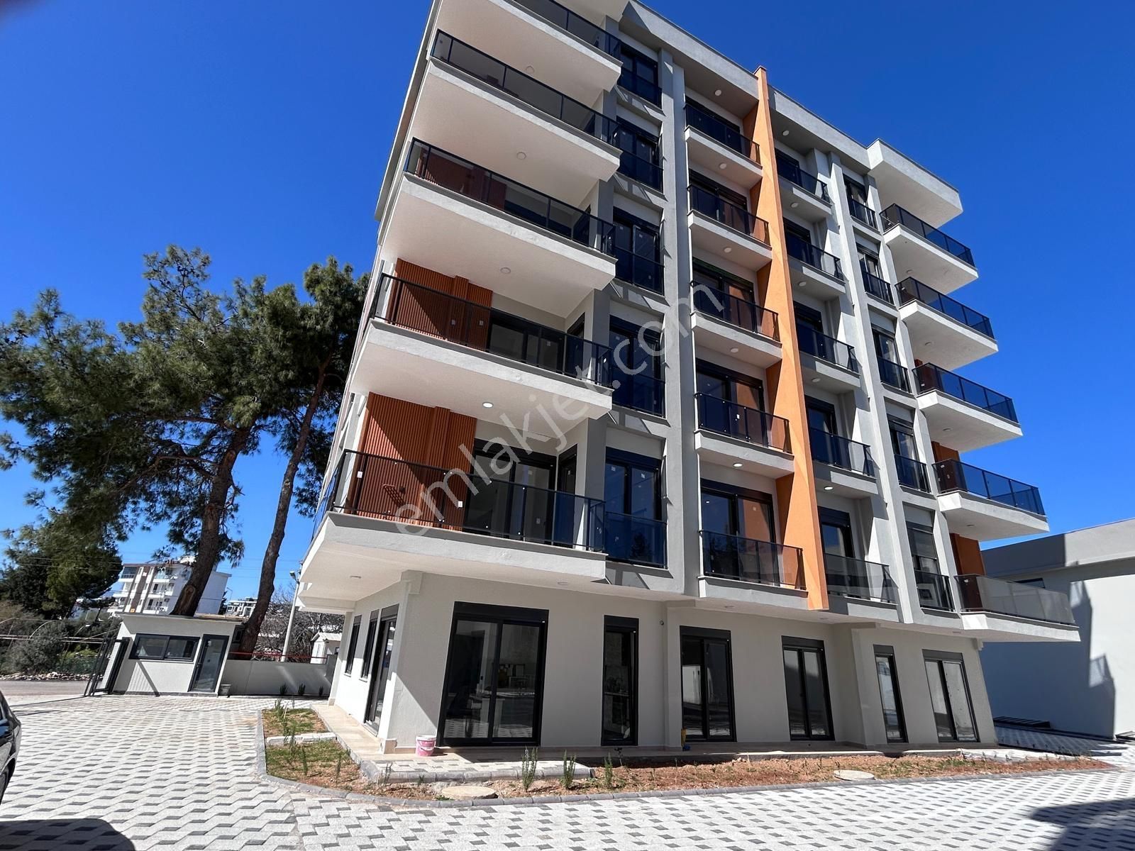 Varsak Demirel'de Sıfır Projede 2+1 Arakat Satılık Daire