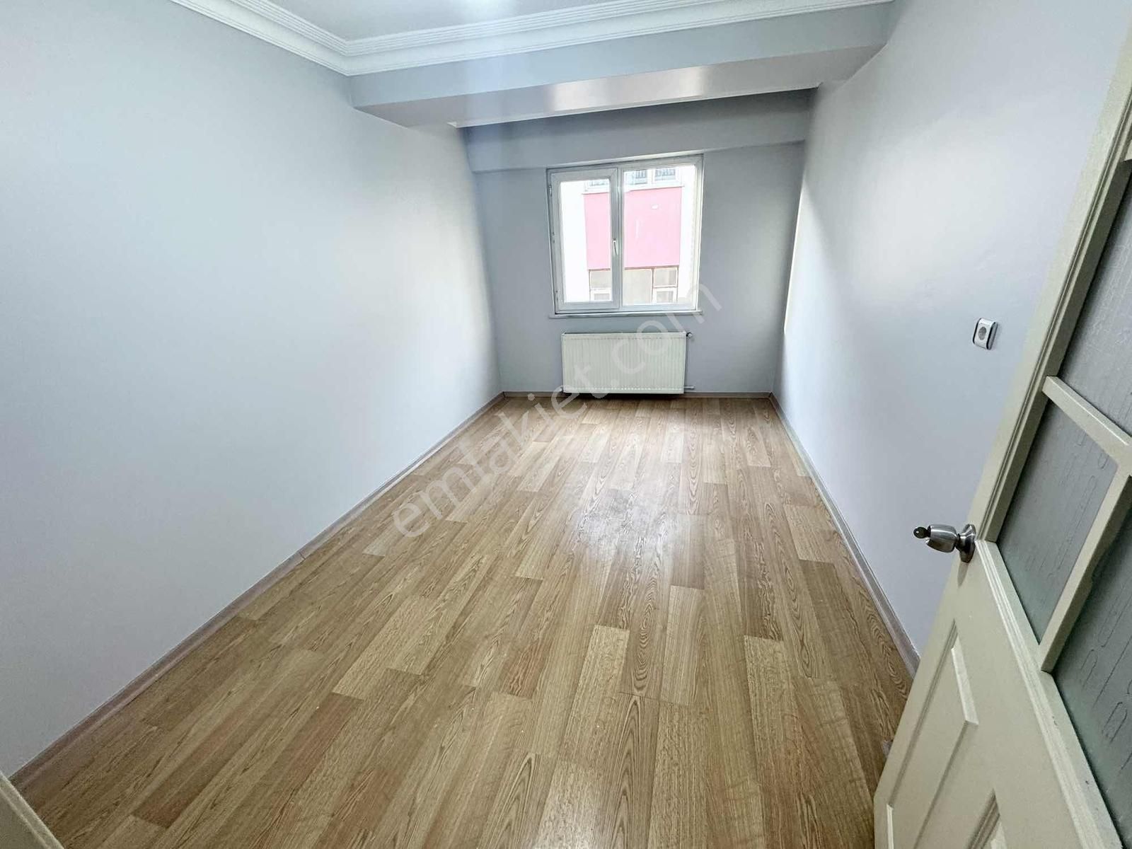 Yoldaş İnşaat'tan Acil Satılık 2+1 95 M2 3.kat Daire - Görsel 4