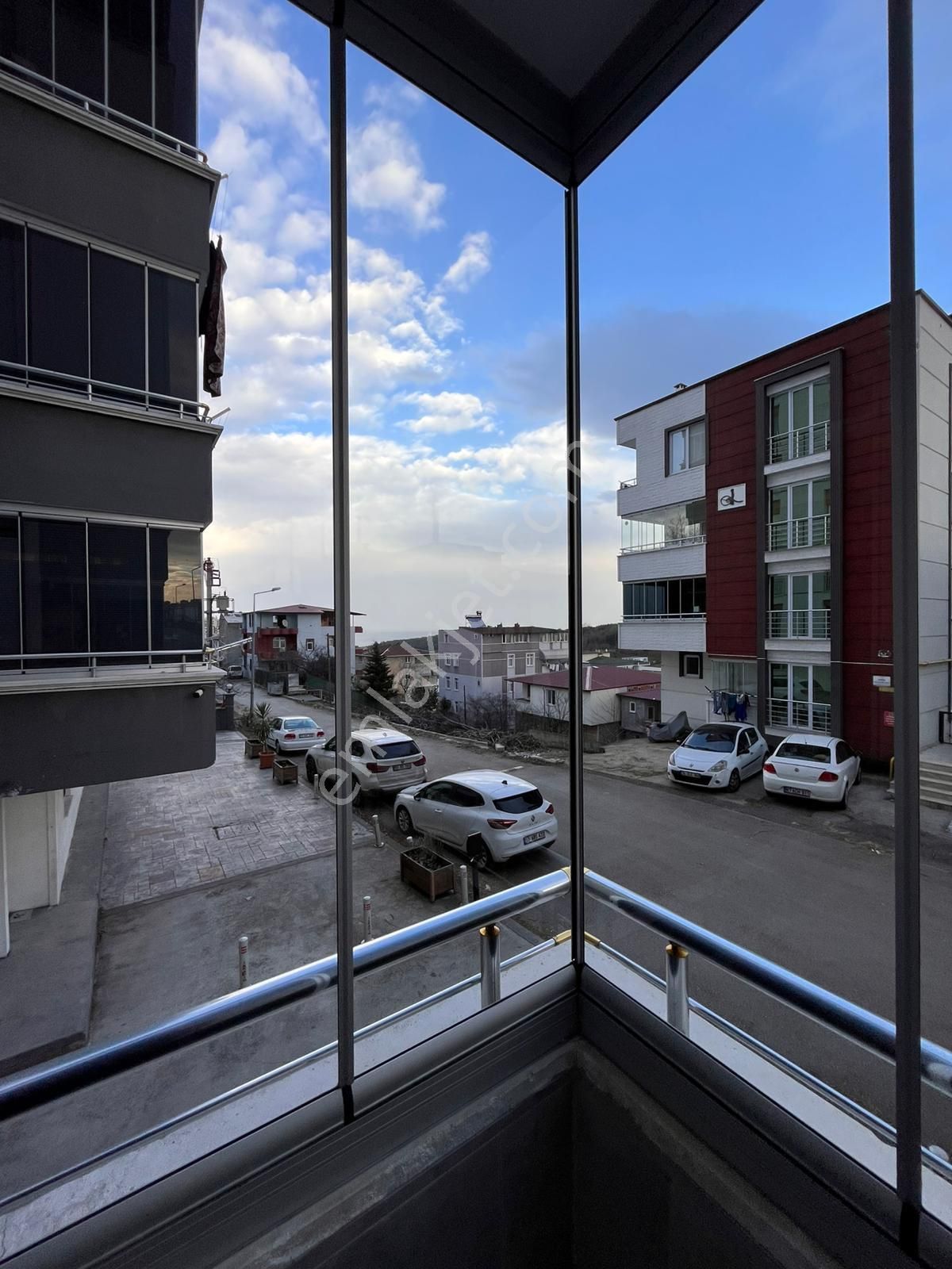 Hisardan Karasamsunda Deniz Manzaralı Fırsat 3+1 Satılık Daire - Görsel 9