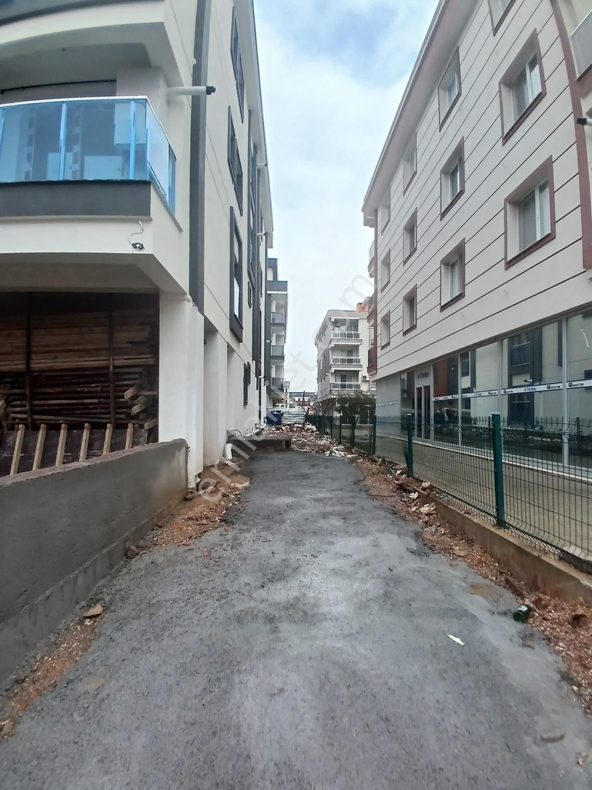 Bakırçay Üniversitesine Yürüme Mesafesinde 2+1 Köşe Daire - Görsel 27