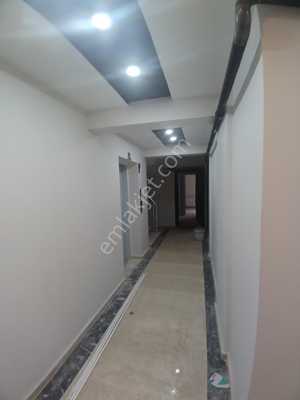 Bakırçay Üniversitesine Yürüme Mesafesinde 2+1 Köşe Daire - Görsel 3
