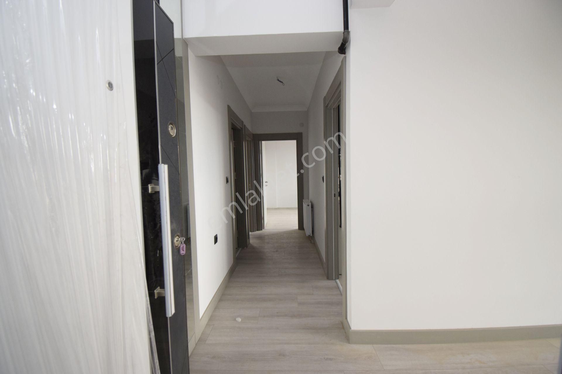 Turyap Yapracık'tan Geniş Balkonlu Ulaşım Yanı İskanlı 2+1 Daire - Görsel 25