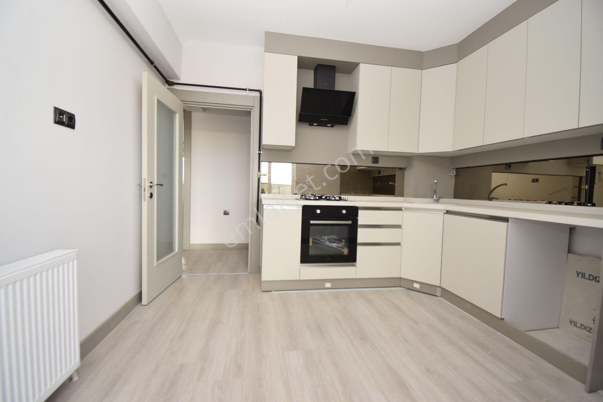 Turyap Yapracık'tan Geniş Balkonlu Ulaşım Yanı İskanlı 2+1 Daire - Görsel 2