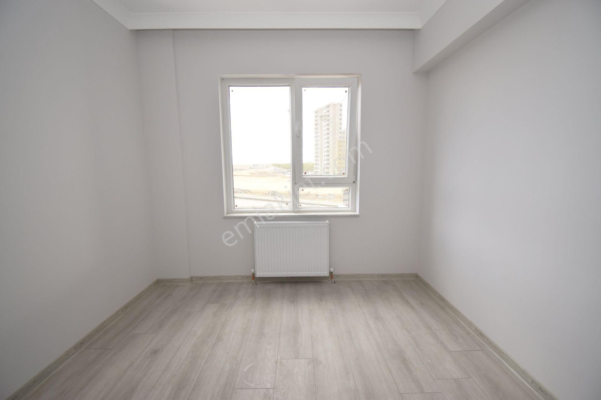 Turyap Yapracık'tan Geniş Balkonlu Ulaşım Yanı İskanlı 2+1 Daire - Görsel 11