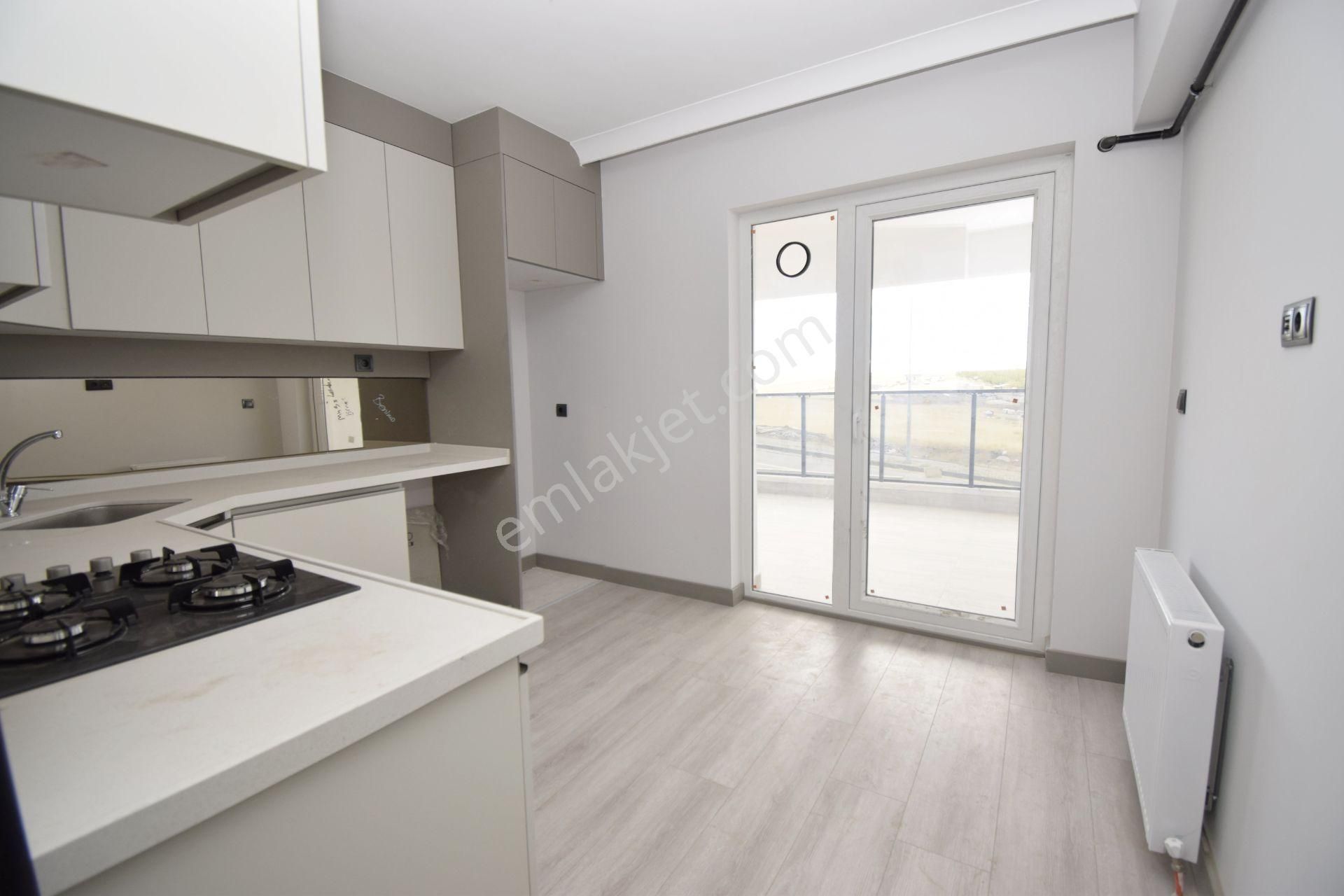 Turyap Yapracık'tan Geniş Balkonlu Ulaşım Yanı İskanlı 2+1 Daire - Görsel 4