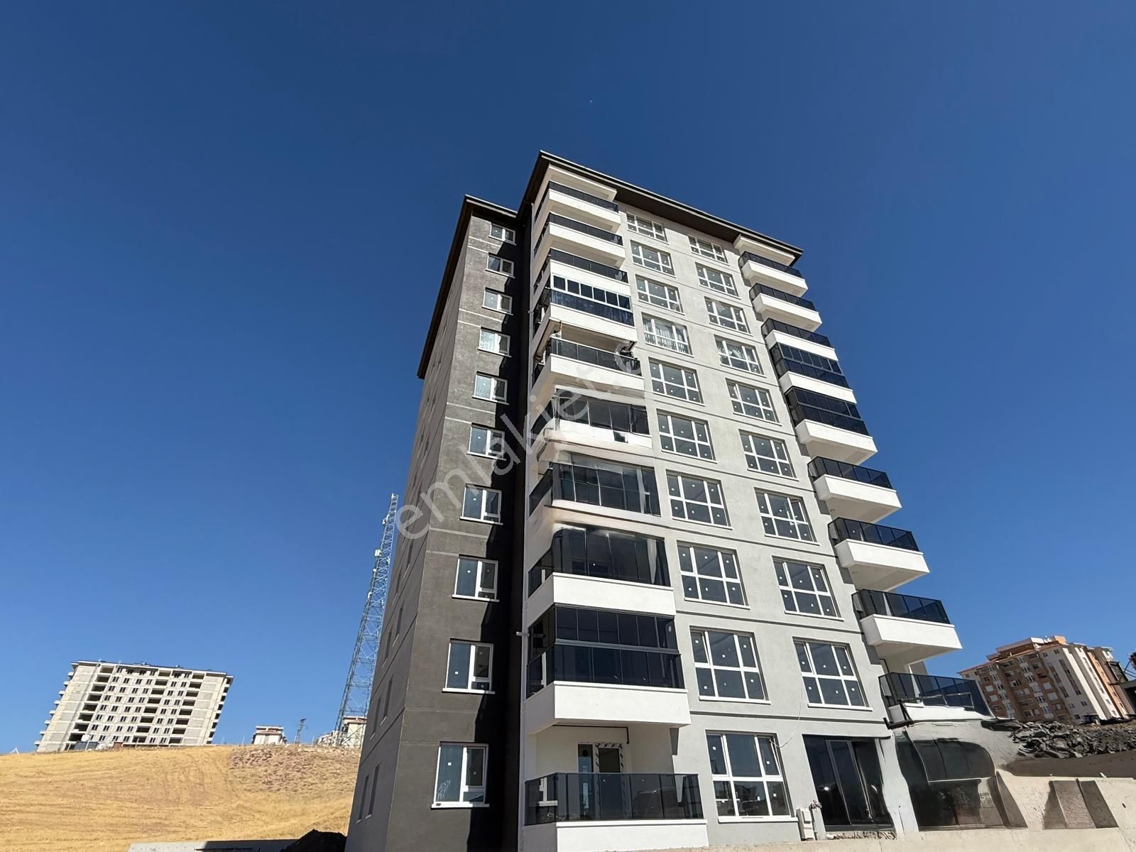 Turyap Yapracık'tan Geniş Balkonlu Ulaşım Yanı İskanlı 2+1 Daire - Görsel 27