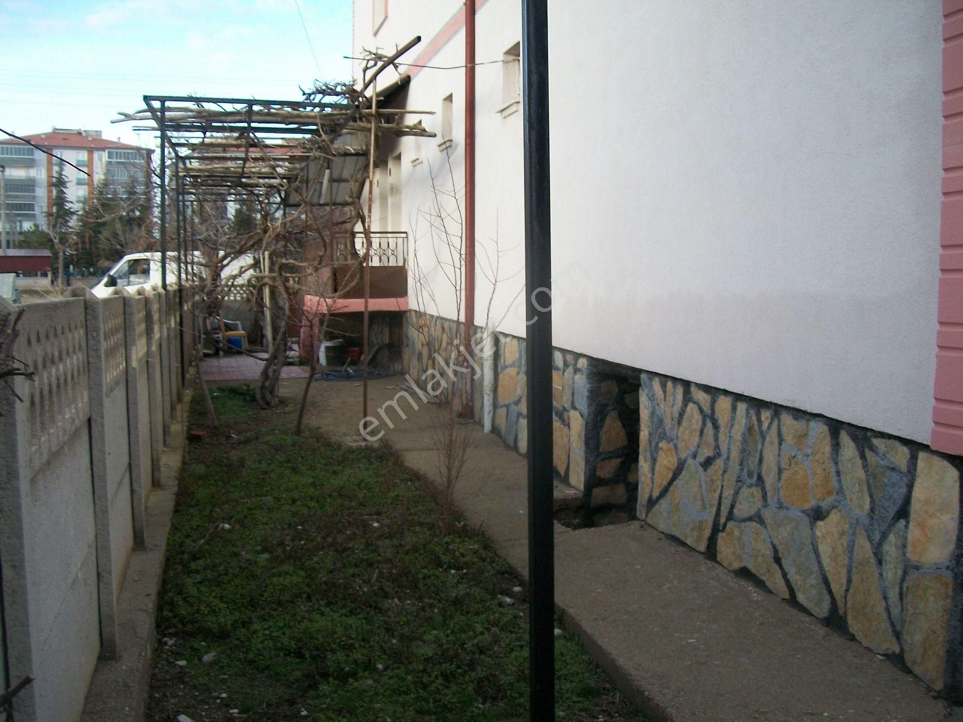 Müstakil Ev 2 Katlı Kombili Hıdırlı Mahallesi - Görsel 8