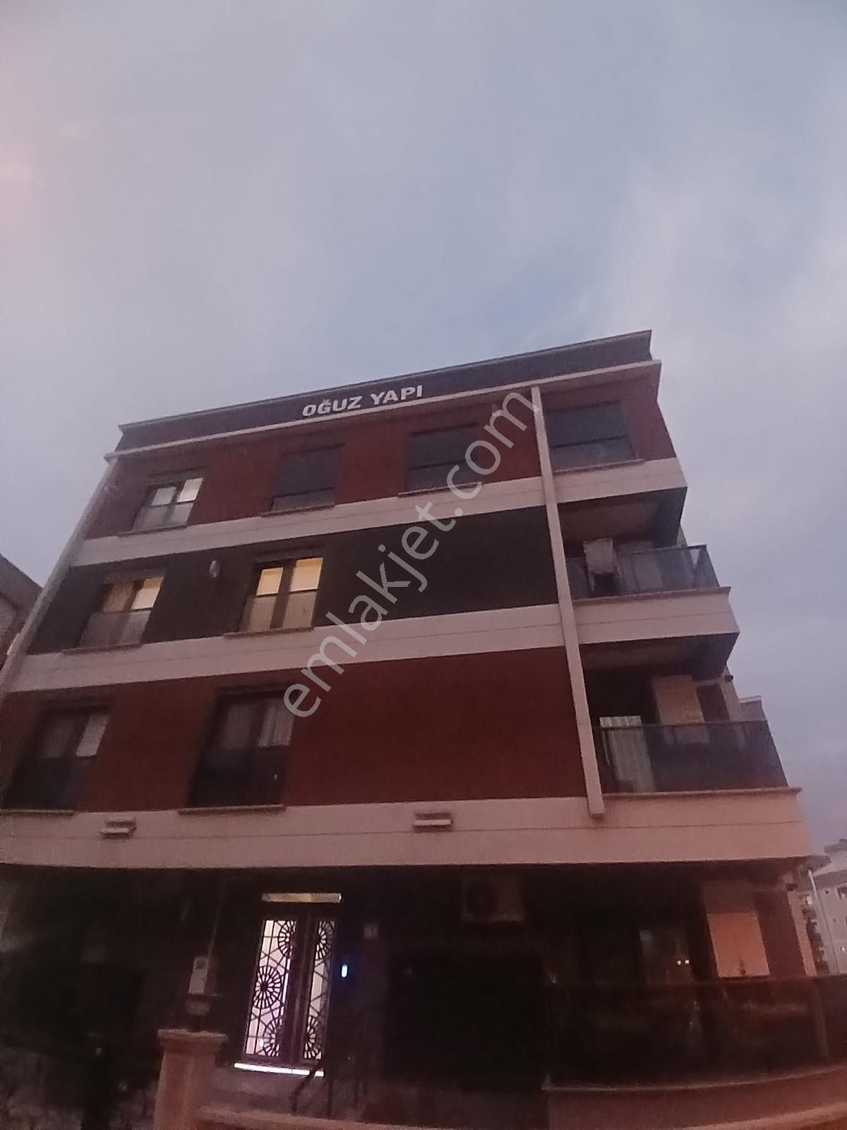 Bakırçay Üni. Yakını Köşe 1+1 K.doğalgazlı Daire