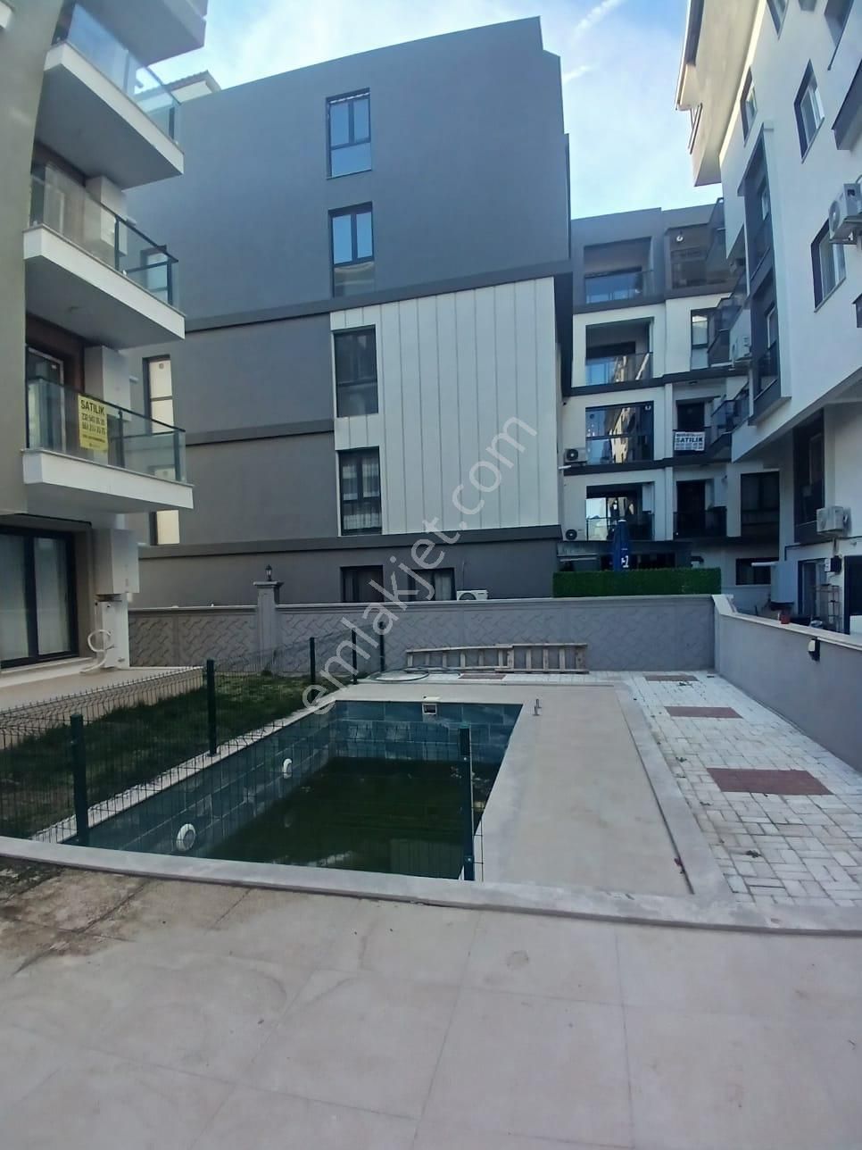 Bakırçay Mevki Bahçeli Havuzlu 1+1 Eşyalı Daire - Görsel 7