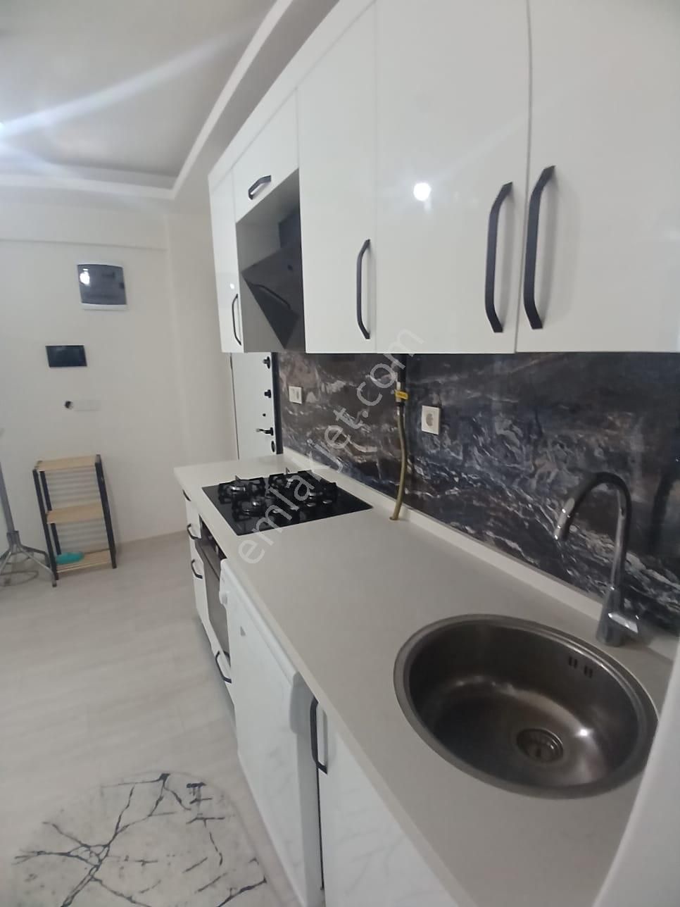 Bakırçay Mevki Bahçeli Havuzlu 1+1 Eşyalı Daire - Görsel 18