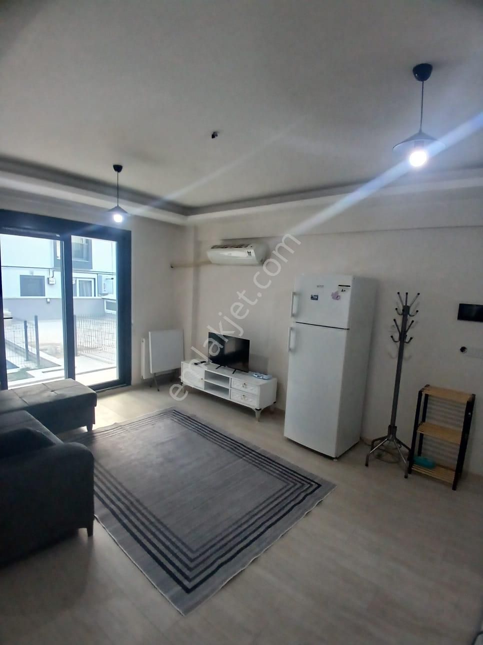 Bakırçay Mevki Bahçeli Havuzlu 1+1 Eşyalı Daire - Görsel 10