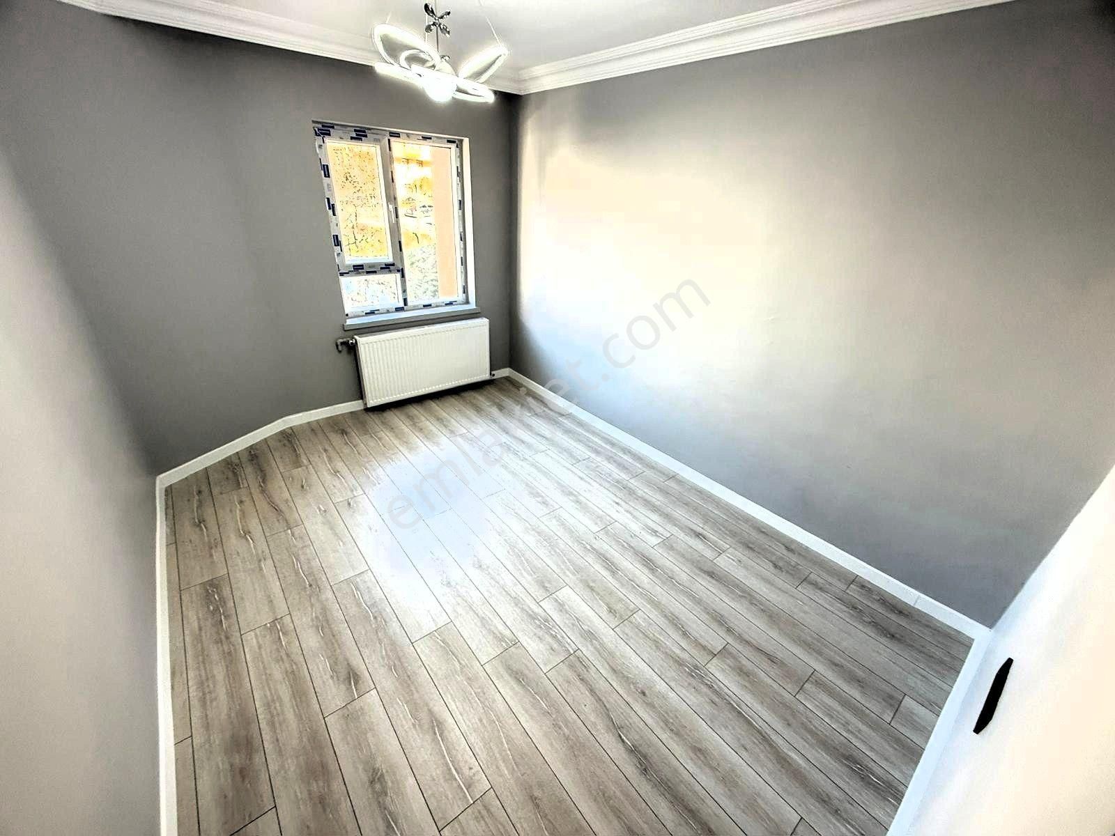 Kariyerden Ayvalı'da Asansölülüxyapılı Ara Katta 3+1 Daire - Görsel 35