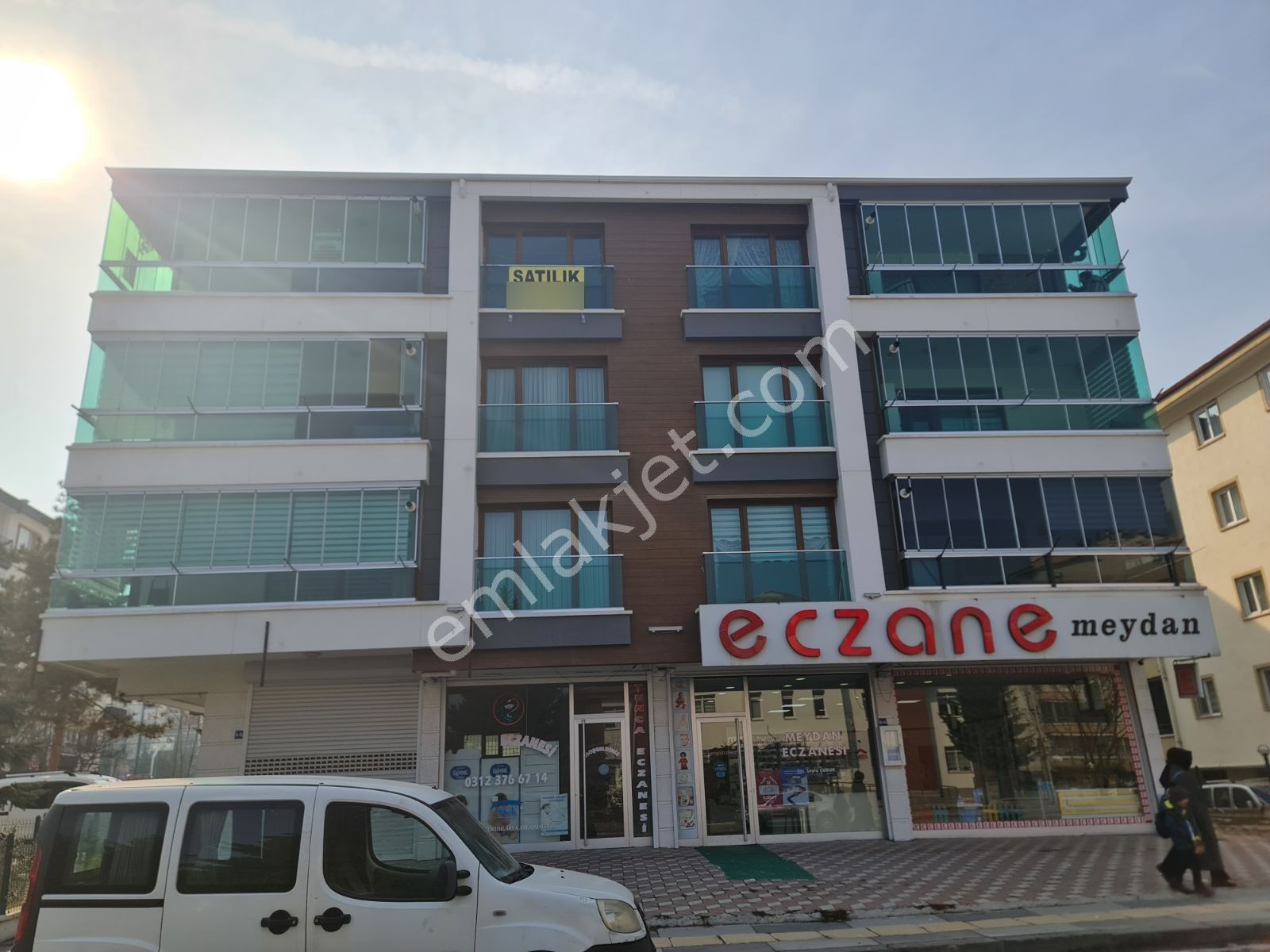 Beşikkaya Saglık Ocagı Karsısında 4+1 Asansörlü Satılık Daire