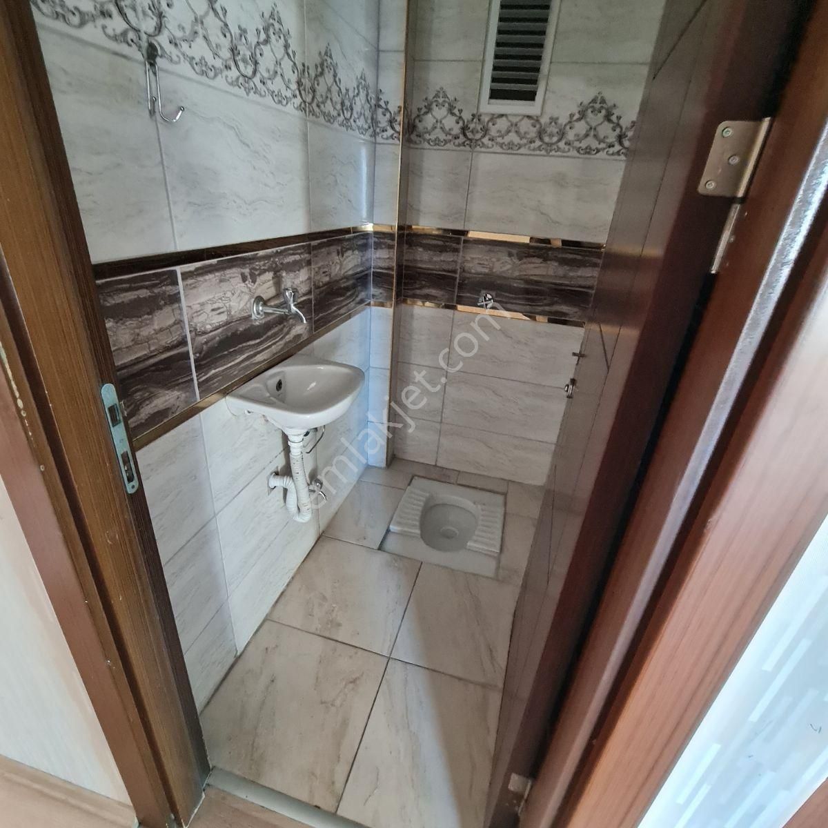 Beşikkaya Saglık Ocagı Karsısında 4+1 Asansörlü Satılık Daire - Görsel 4