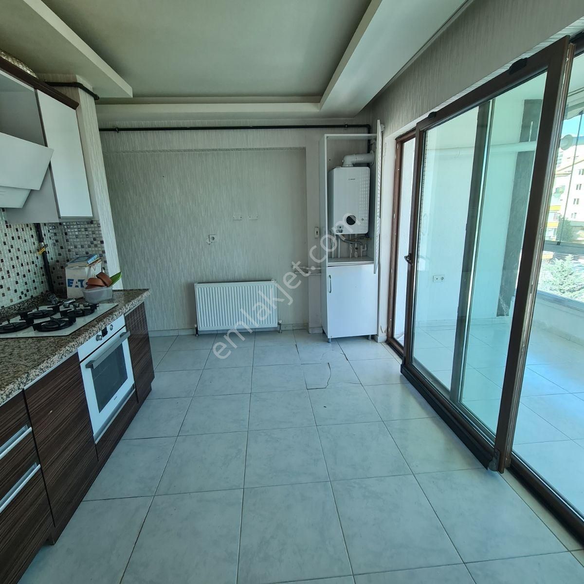 Beşikkaya Saglık Ocagı Karsısında 4+1 Asansörlü Satılık Daire - Görsel 8