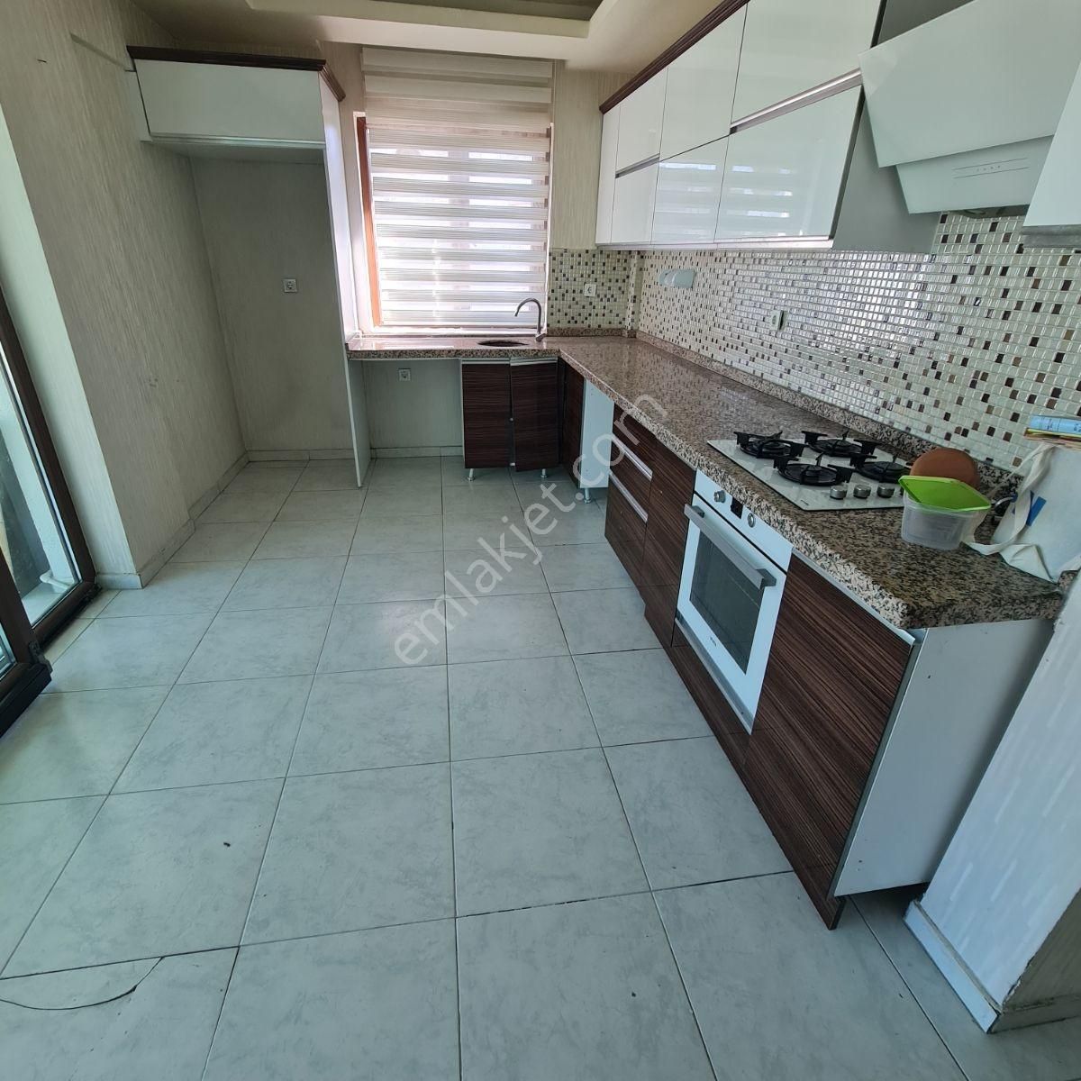 Beşikkaya Saglık Ocagı Karsısında 4+1 Asansörlü Satılık Daire - Görsel 12