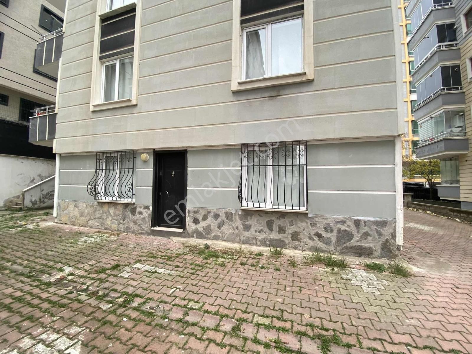 Ömürevleri Cağaloğluna Yakın 3+0 Daire - Görsel 15