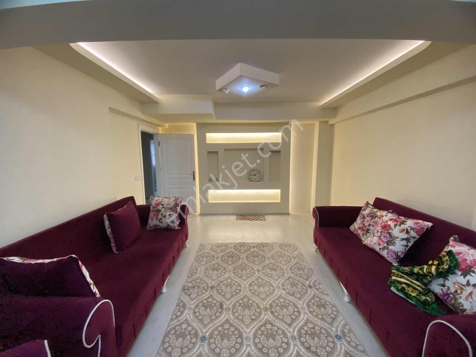 Ömürevleri Cağaloğluna Yakın 3+0 Daire - Görsel 9