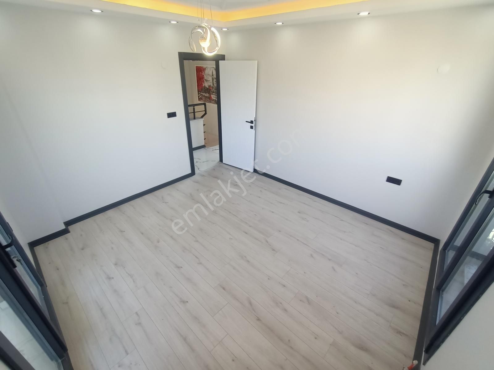 Tekirdağ Yeniçiftlik'te Denize 200 Mt Mesafede Müstakil Villa - Görsel 19