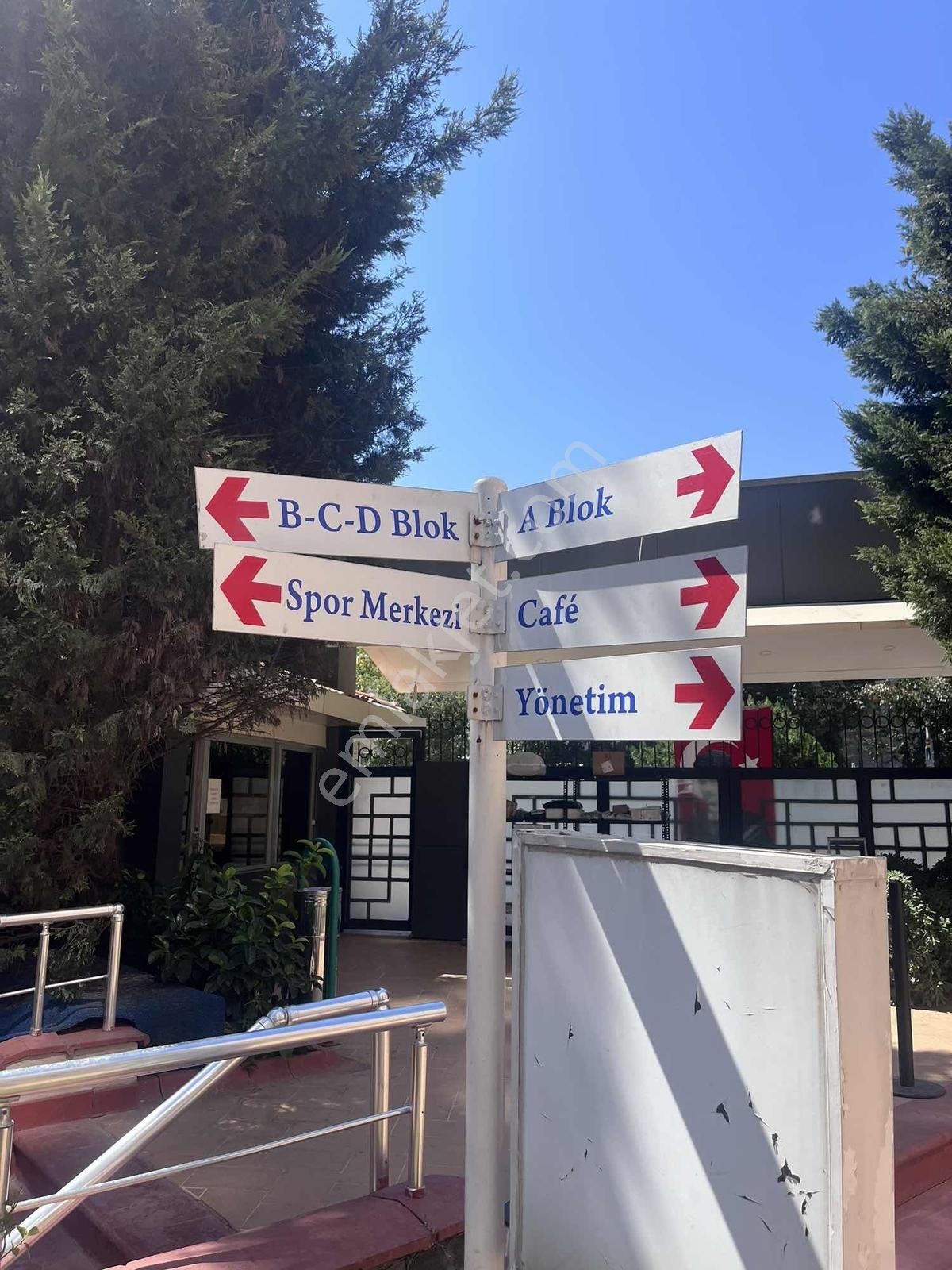 Finans Merkezi Yanı Kiralık Ara Kat 3+1 - Görsel 27